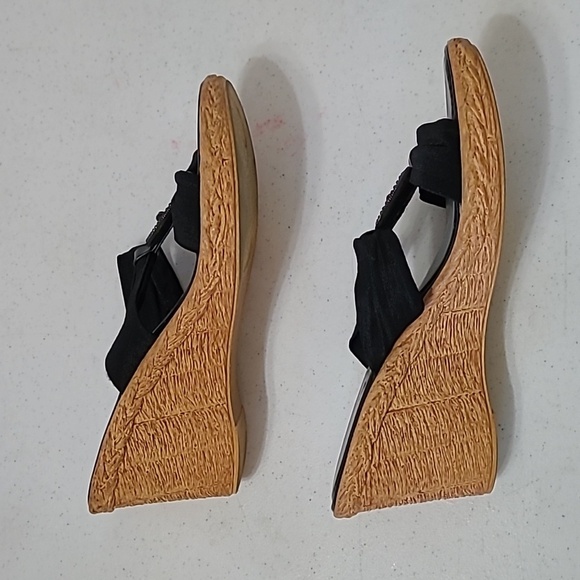 Italian Shoemakers Black Women's Wedge Sandals size 8 - Picture 4 of 11
